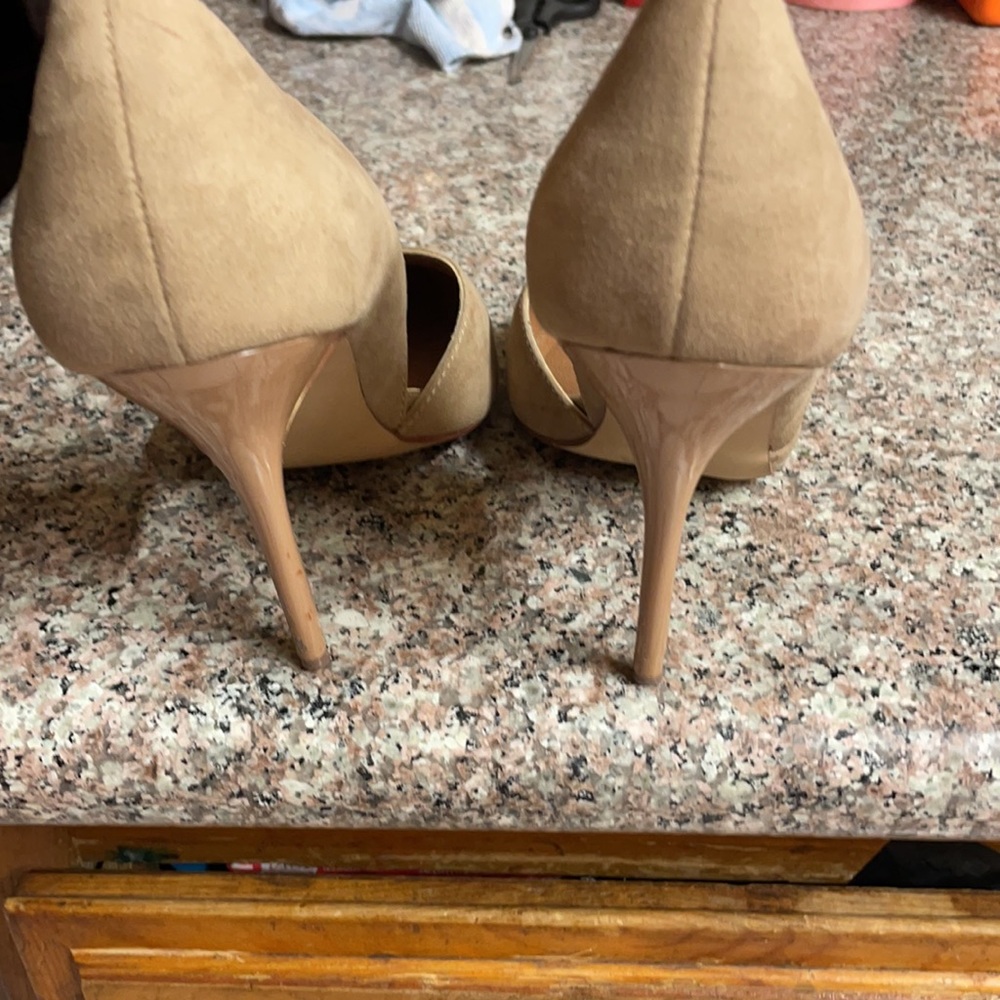 Shoes - Picture 2 of 5